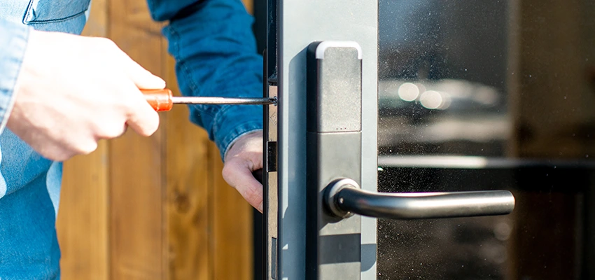 Aluminium Door Lock Replacement in Live Oak, California